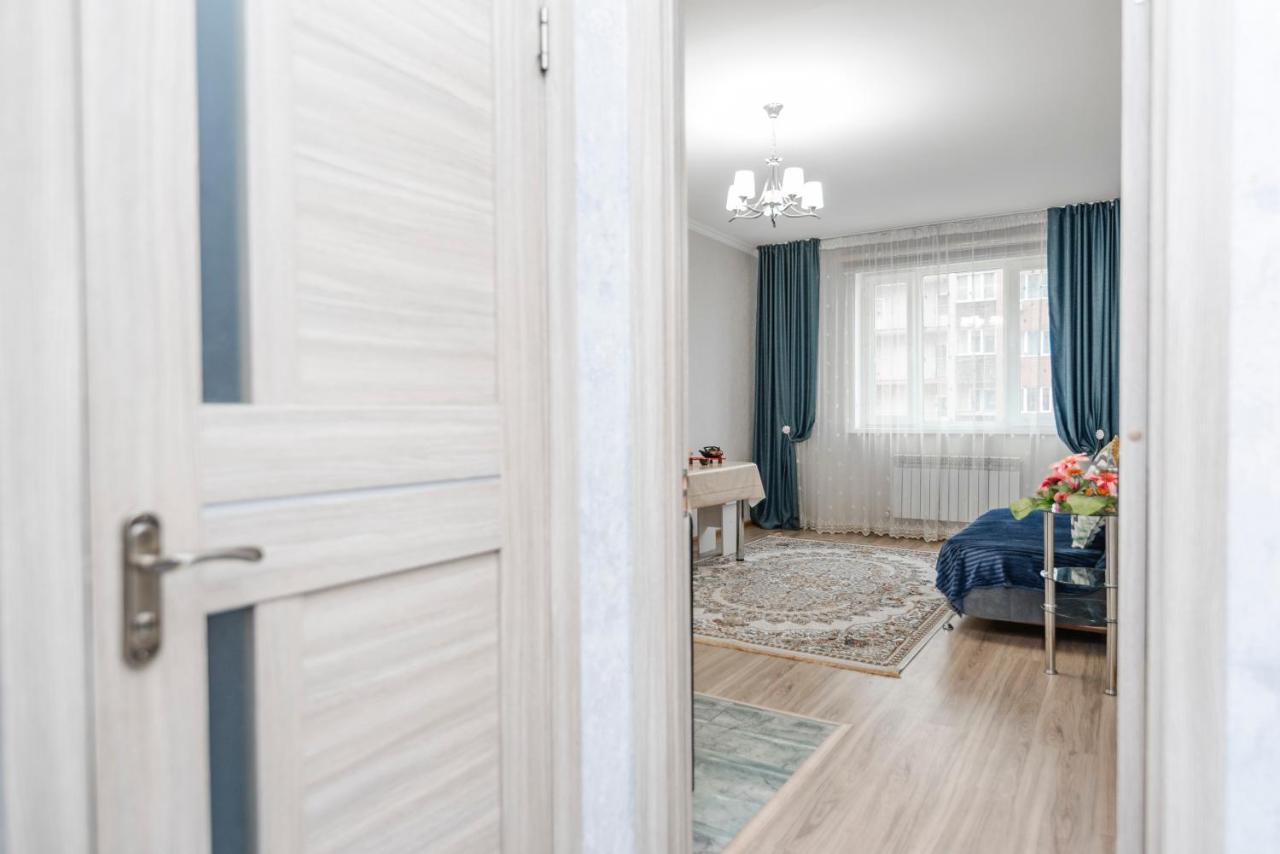 Apartment Zodiak アルマトイ エクステリア 写真