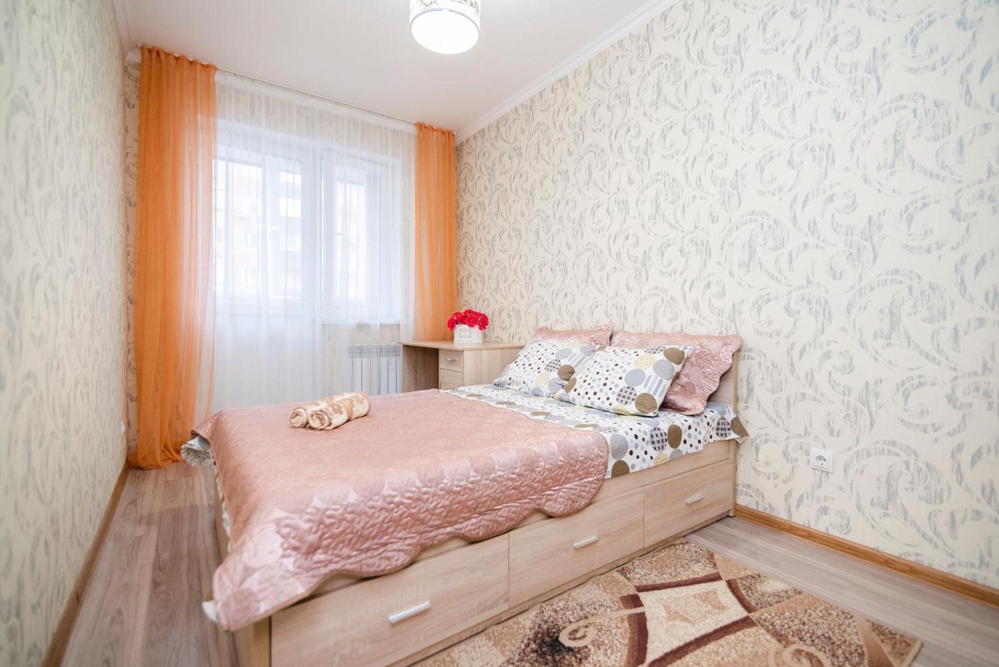 Apartment Zodiak アルマトイ エクステリア 写真